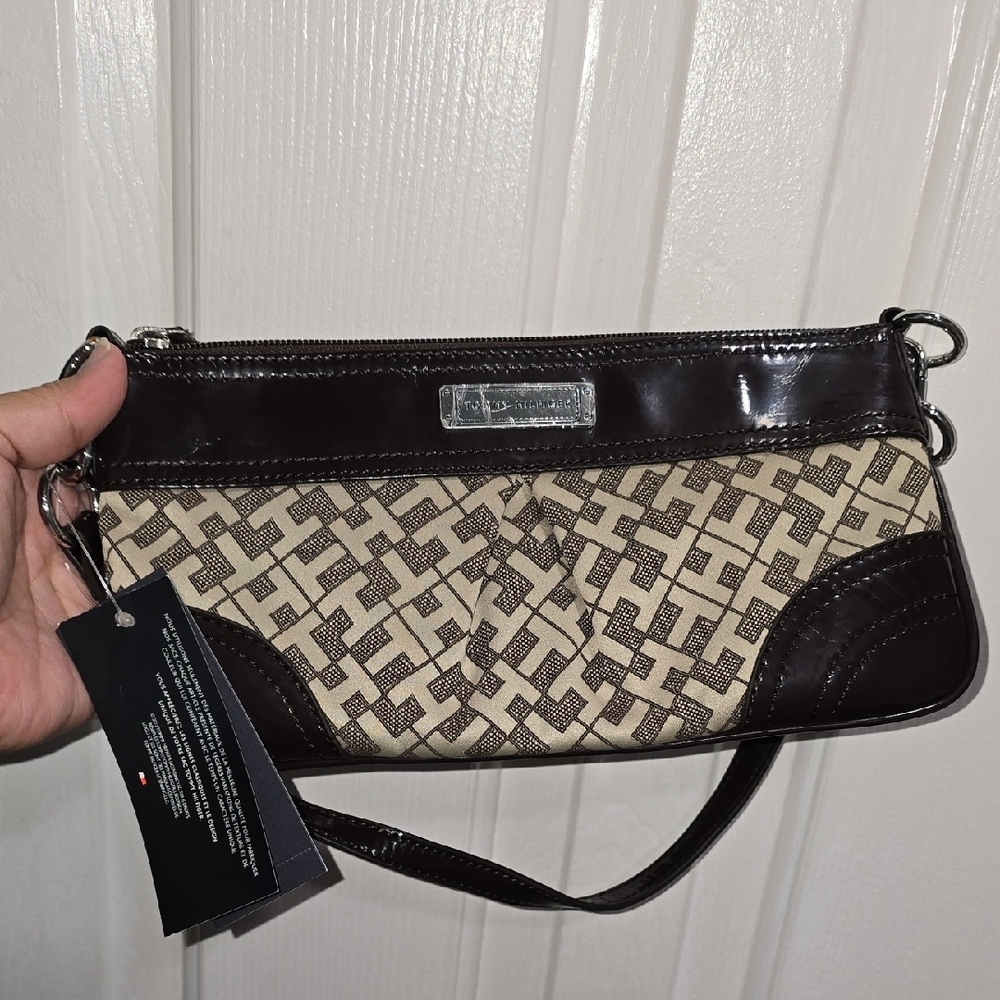 Tommy Hilfiger Brown and Tan Bag - Picture 16 of 16
